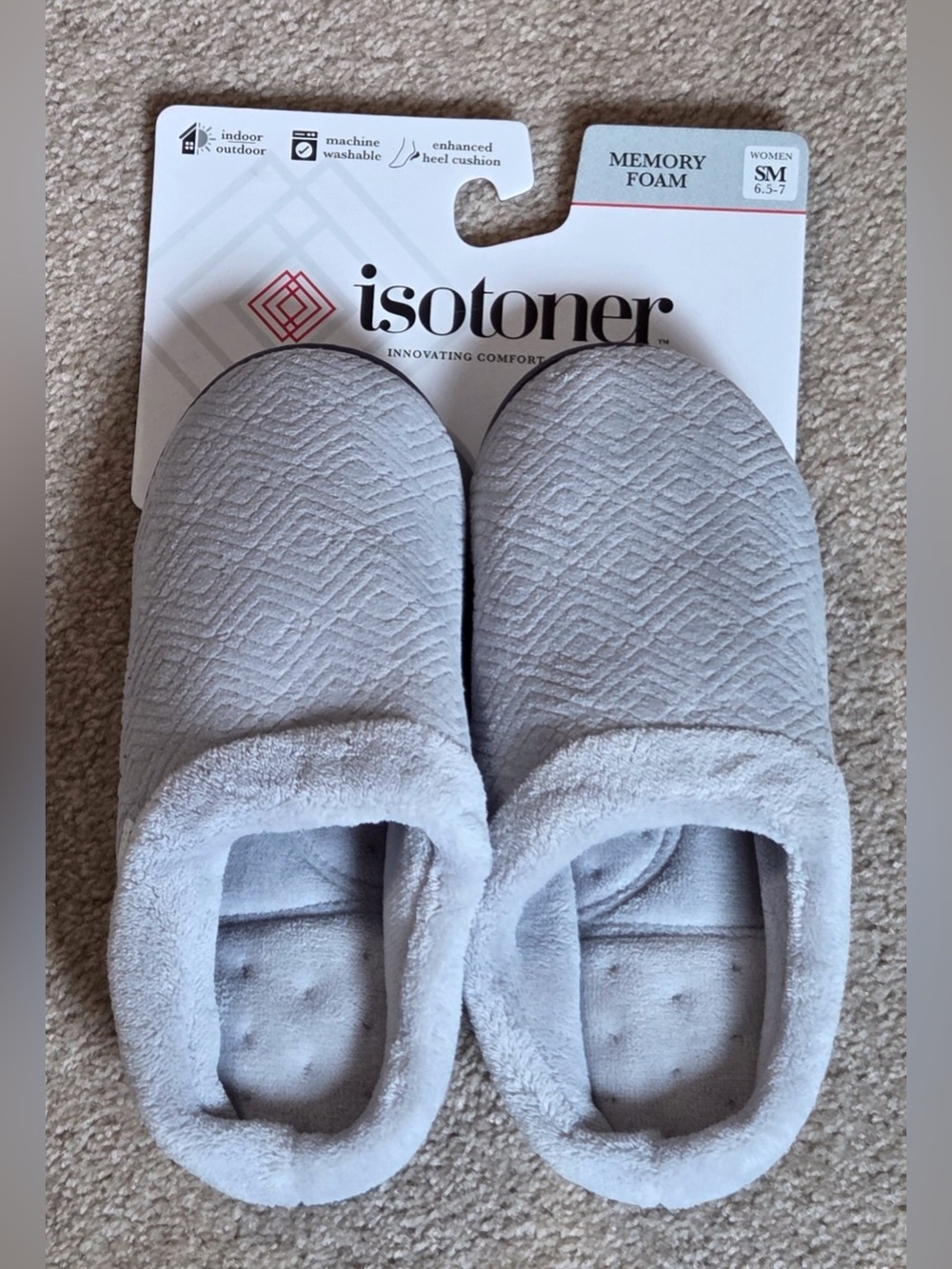 NEW Women’s Light Gray Isotoner Memory Foam Slippers Size S 6.5-7